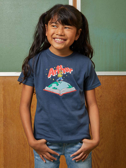 Arthur™: Open Book kids' t-shirt